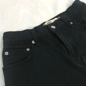 Levi Black Shorts